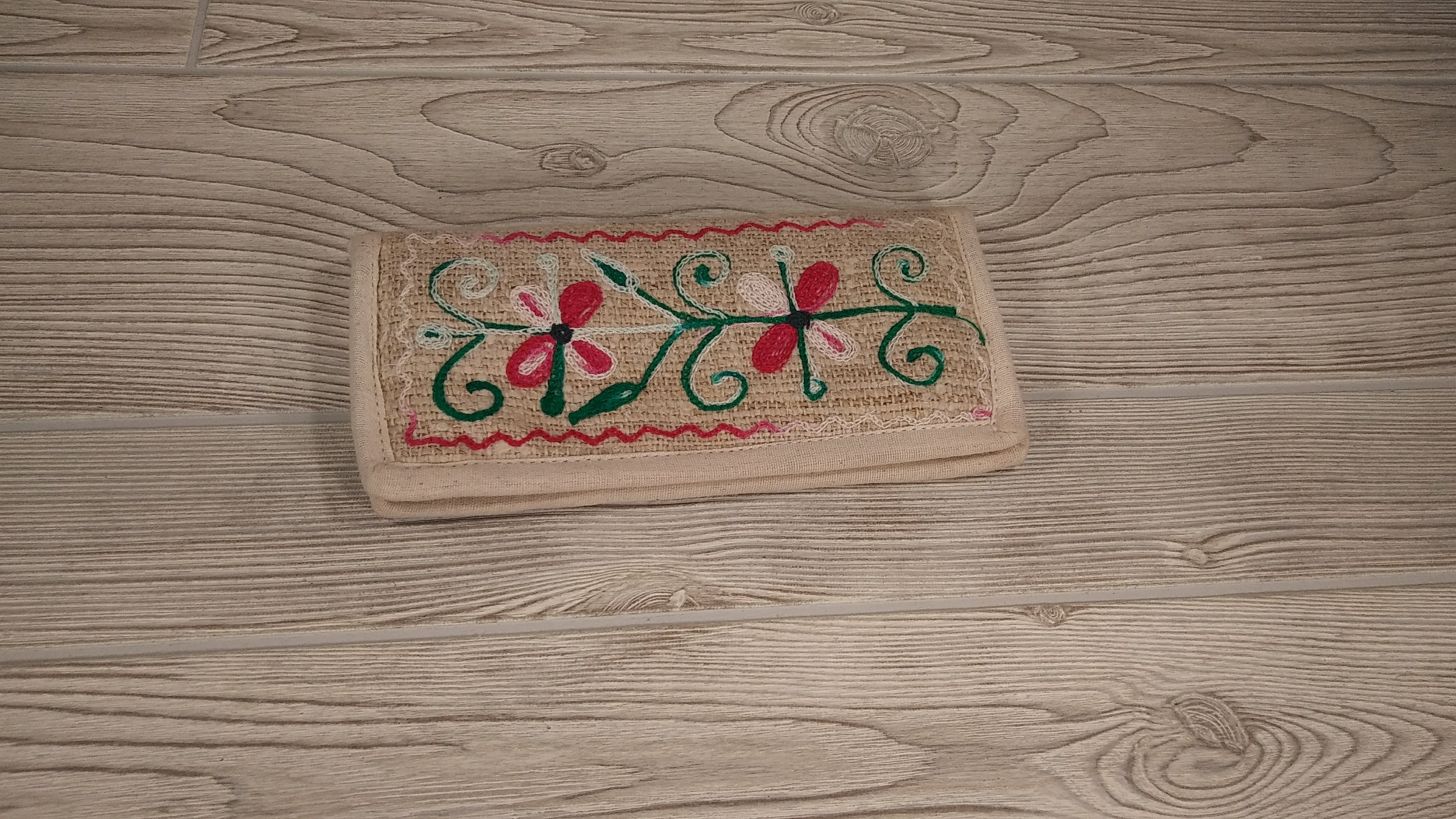 Hemp Wallets With Embroidery