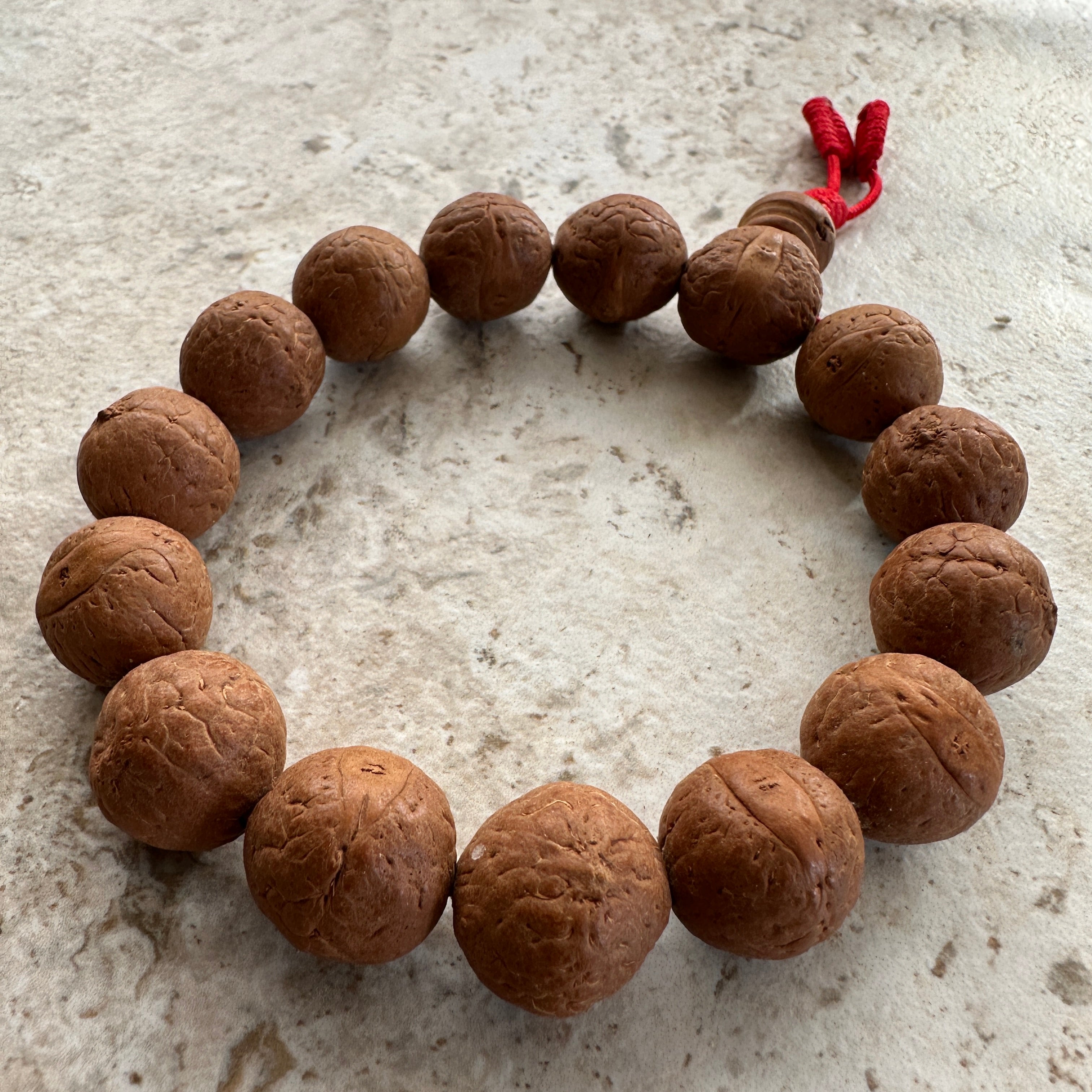 Bodhi Seed Meditation Bead Bracelet - Red String – Amadara